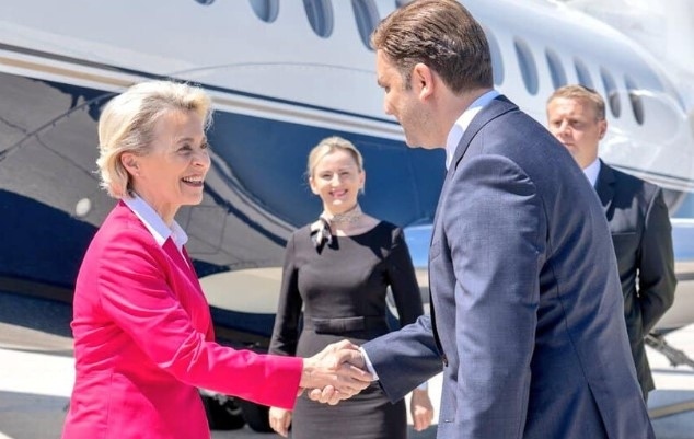 Урсула фон дер Лайен пристигна в Скопие